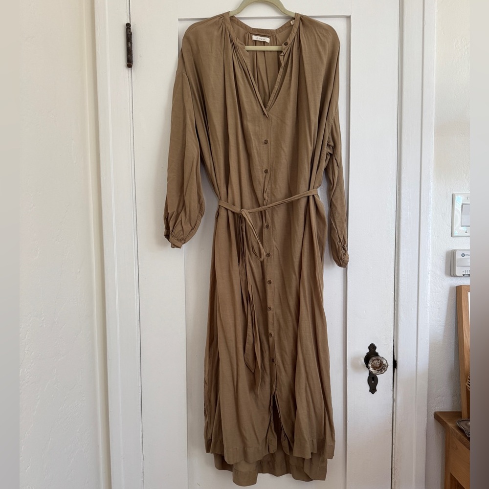 Doen Joan Maxi Dress Elegant Tan Button-Down Dress
